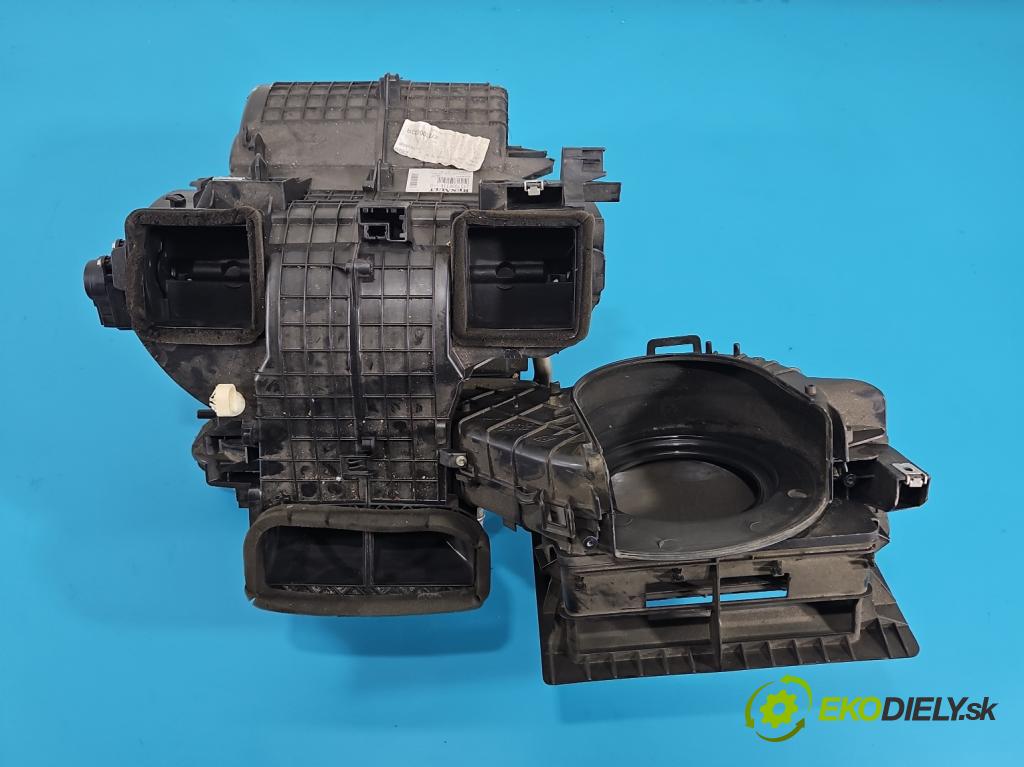 Renault Master III 2010-2024 2.3 dci 163 hp manual 120 kW 2299 cm3 5- radiátor 272700033R-D (Radiátor topení)