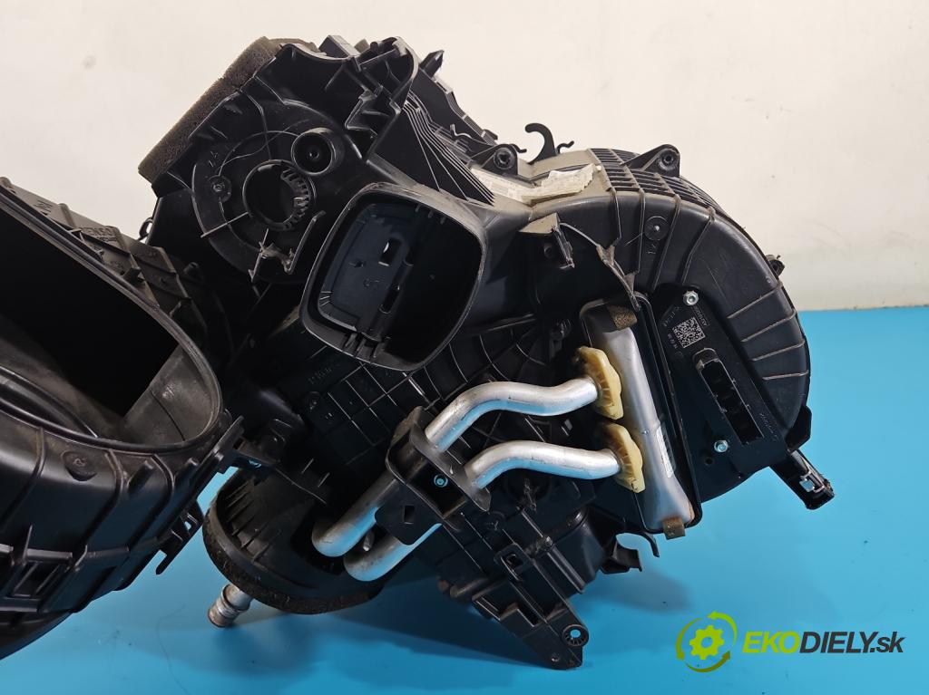 Renault Master III 2010-2024 2.3 dci 163 hp manual 120 kW 2299 cm3 5- radiátor 272700033R-D (Radiátor topení)