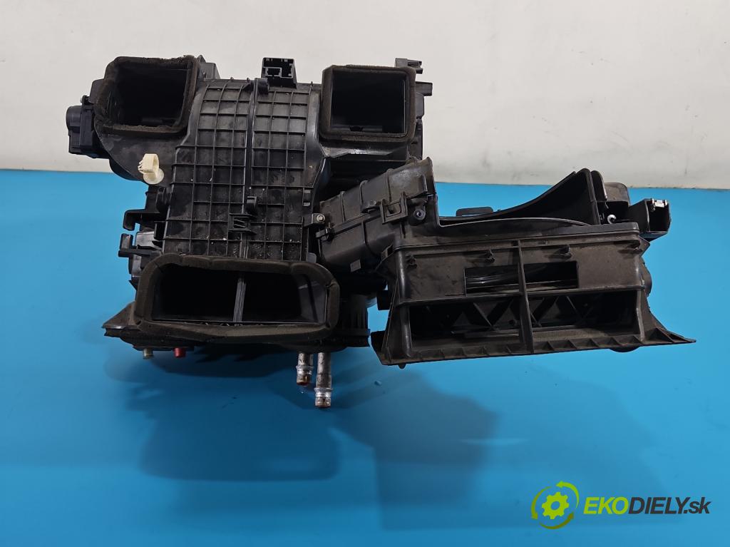 Renault Master III 2010-2024 2.3 dci 163 hp manual 120 kW 2299 cm3 5- radiátor 272700033R-D (Radiátor topení)