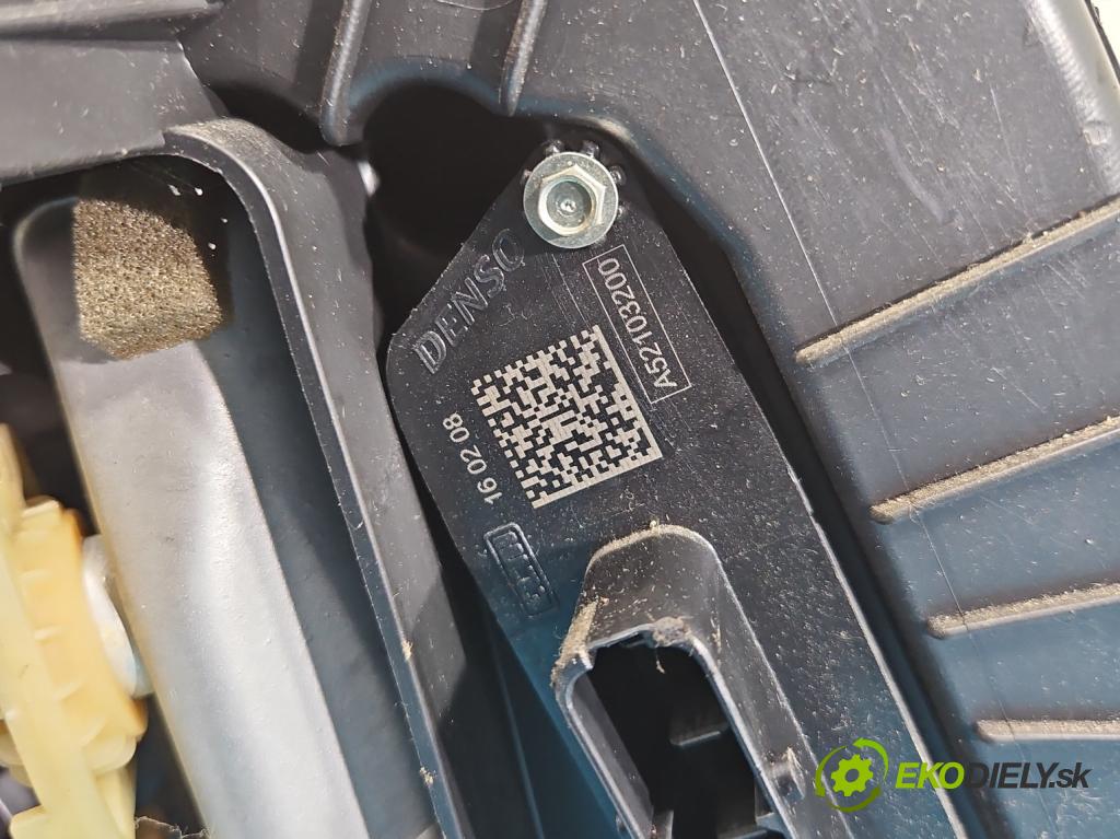 Renault Master III 2010-2024 2.3 dci 163 hp manual 120 kW 2299 cm3 5- radiátor 272700033R-D (Radiátor topení)