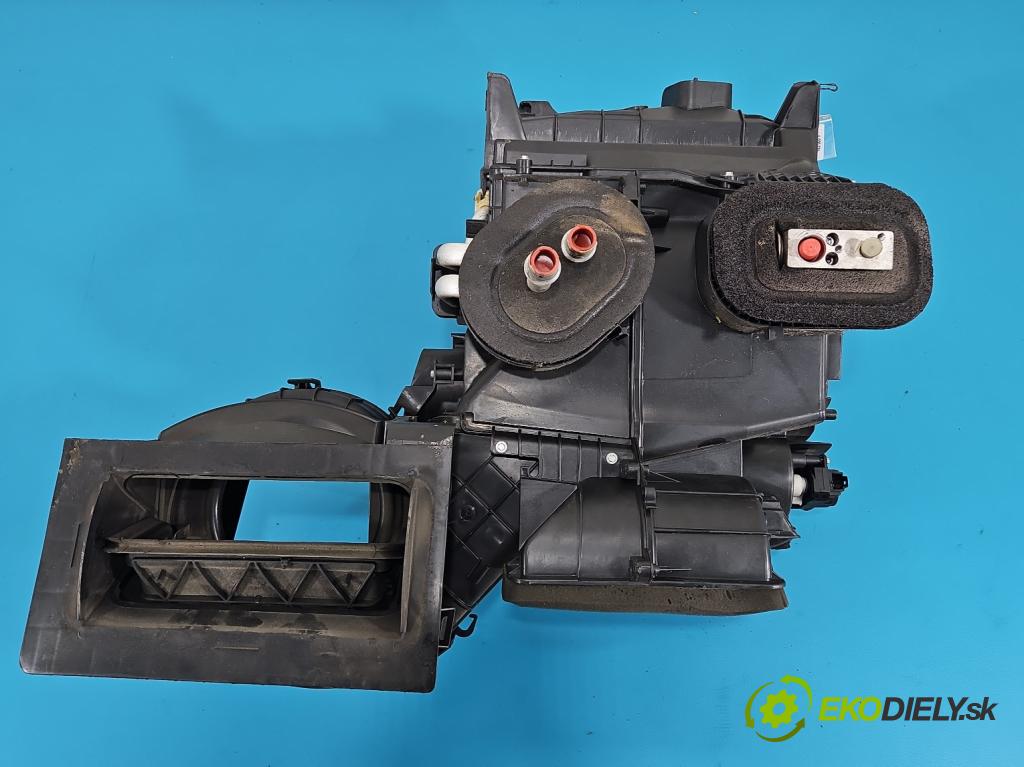 Renault Master III 2010-2024 2.3 dci 163 hp manual 120 kW 2299 cm3 5- radiátor 272700033R-D (Radiátor topení)