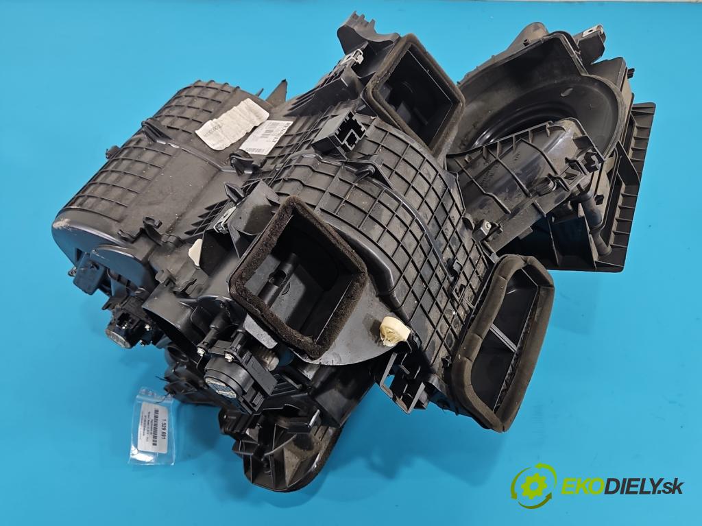 Renault Master III 2010-2024 2.3 dci 163 hp manual 120 kW 2299 cm3 5- radiátor 272700033R-D (Radiátor topení)