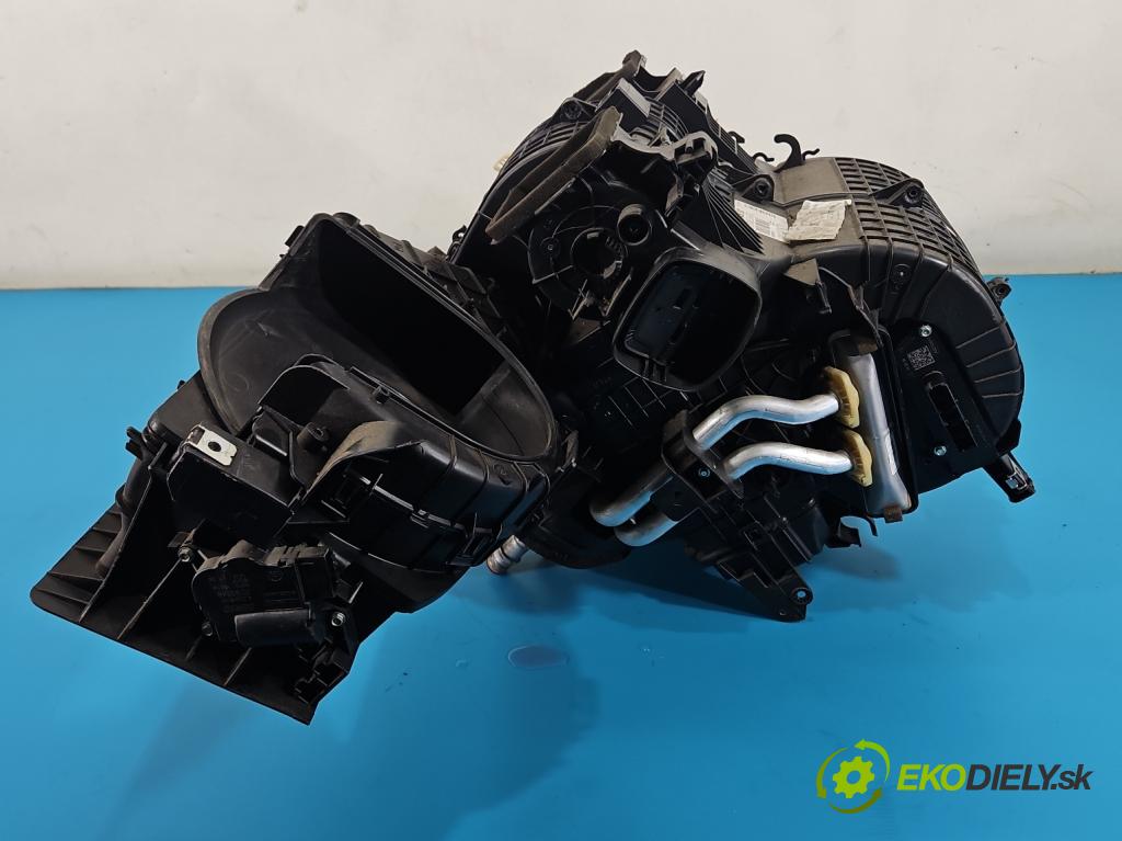 Renault Master III 2010-2024 2.3 dci 163 hp manual 120 kW 2299 cm3 5- radiátor 272700033R-D (Radiátor topení)