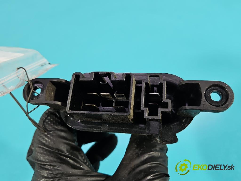 Renault Master III 2010-2024 2.3 dci 163 HP manual 120 kW 2299 cm3 5- rezistor