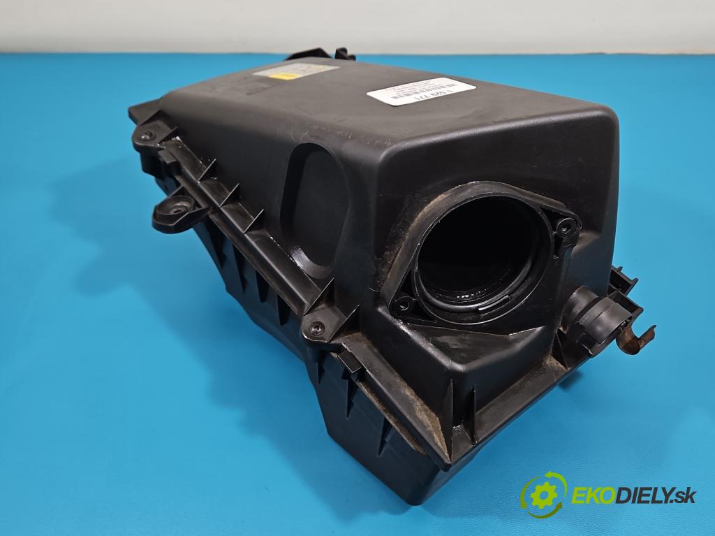 Audi A3 8L 1996-2003 1.8 T 150 HP automatic 110 kW 1781 cm3 3- obal filtra vzduchu 8L0133837B (Obal vzduchového filtra)