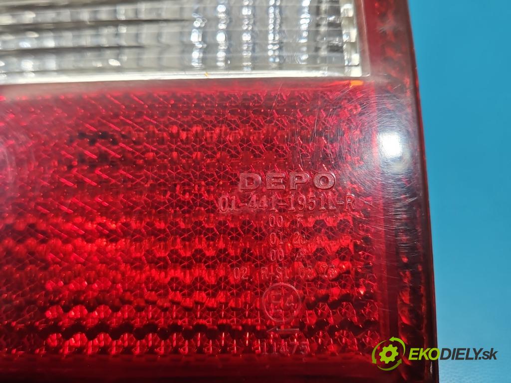 Audi A3 8L 1996-2003 1.8 T 150 HP automatic 110 kW 1781 cm3 3- svetlo / reflektor zadné ľavé  (Kľučka dverí ostatné)
