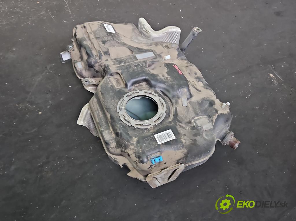 Mercedes CLA C118/X118 2019-2025 1.3b: 163 HP automatic 120 kW 1300 cm3 4- Nádrž: palivo A1770016899 (Palivová nádrž)