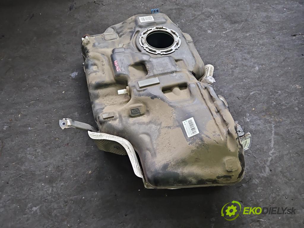 Mercedes CLA C118/X118 2019-2025 1.3b: 163 HP automatic 120 kW 1300 cm3 4- Nádrž: palivo A1770016899 (Palivová nádrž)