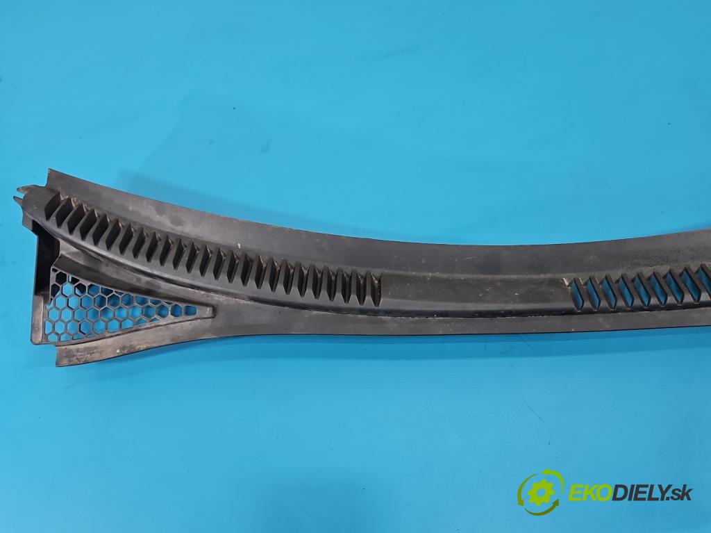 Citroen C3 II 2009-2016 1.2 Pure Tech 82 hp manual 60 kW 1199 cm3 5- torpédo 9684150580 (Plast pod čelním sklem)