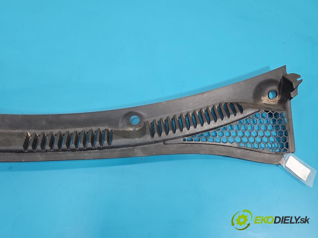 Citroen C3 II 2009-2016 1.2 Pure Tech 82 hp manual 60 kW 1199 cm3 5- torpédo 9684150580 (Plast pod čelním sklem)