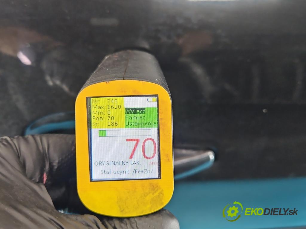 Peugeot 207 1.6 hdi 90 hp manual 66 kW 1599 cm3 5- dveře zadní pravé  (Klika dveří ostatní)