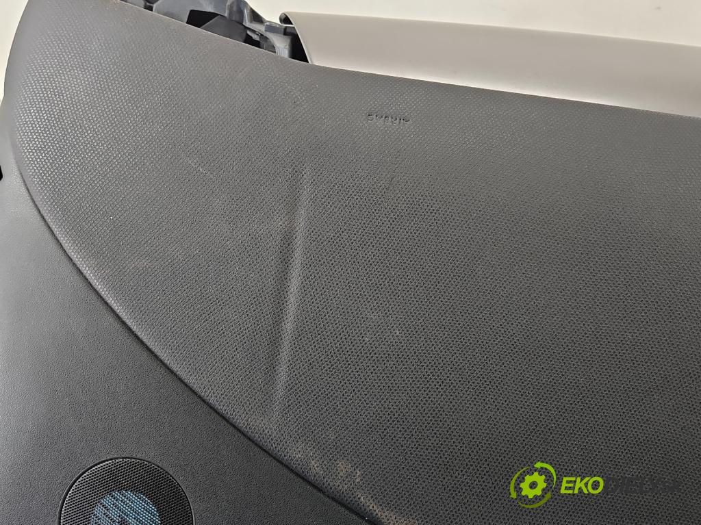 Citroen C3 II 2009-2016 1.2 Pure Tech 82 hp manual 60 kW 1199 cm3 5- kokpit,přistrojova deska