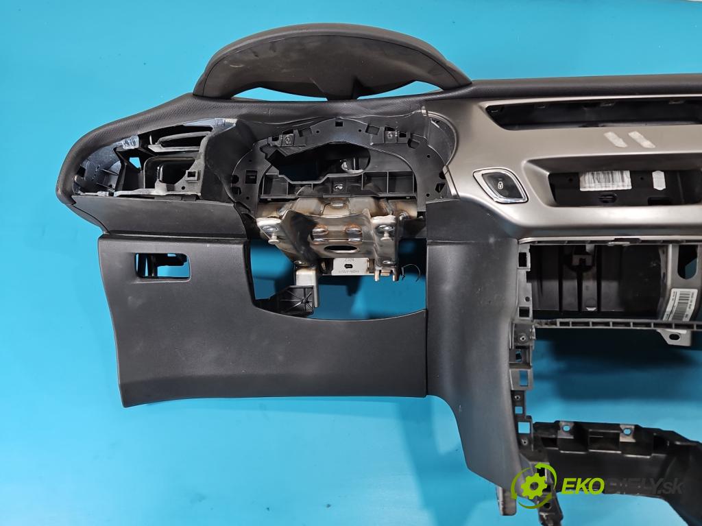 Citroen C3 II 2009-2016 1.2 Pure Tech 82 hp manual 60 kW 1199 cm3 5- kokpit,přistrojova deska