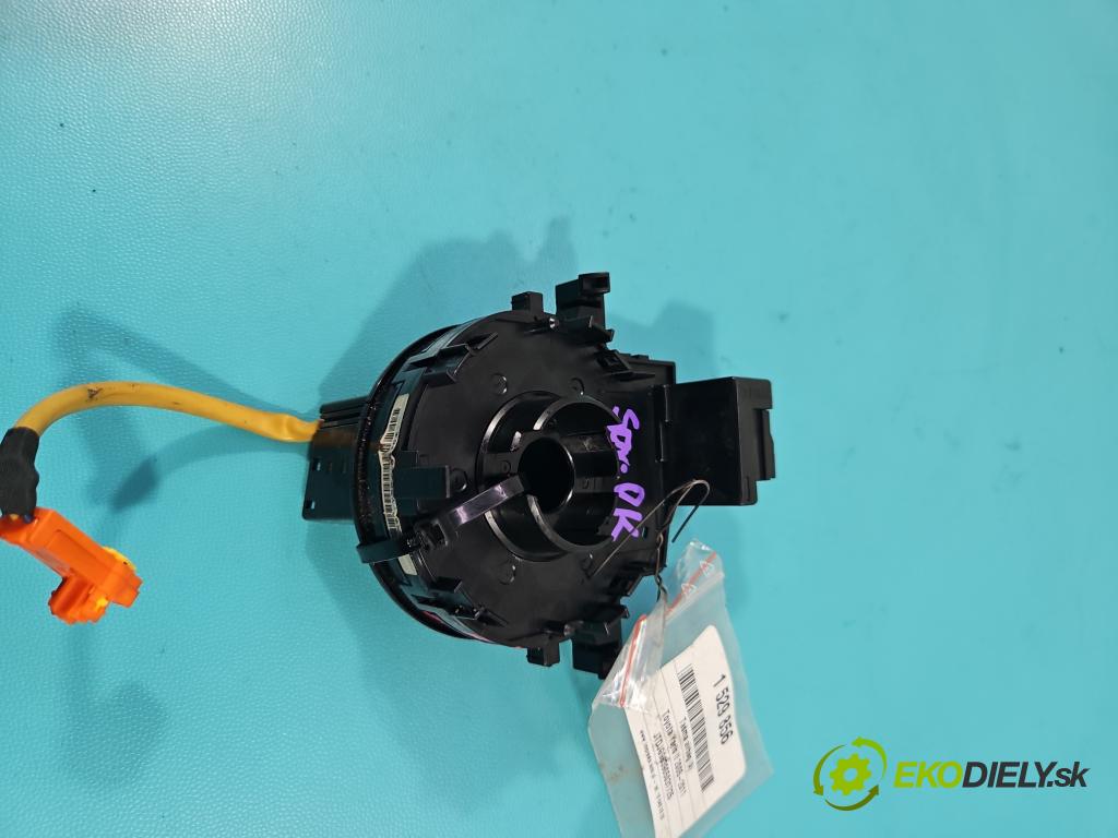 Toyota Yaris II 2005-2011 1.0 vvti 69KM manual 51 kW 998 cm3 3- Páska: airbag XSPY580136 (Airbag)