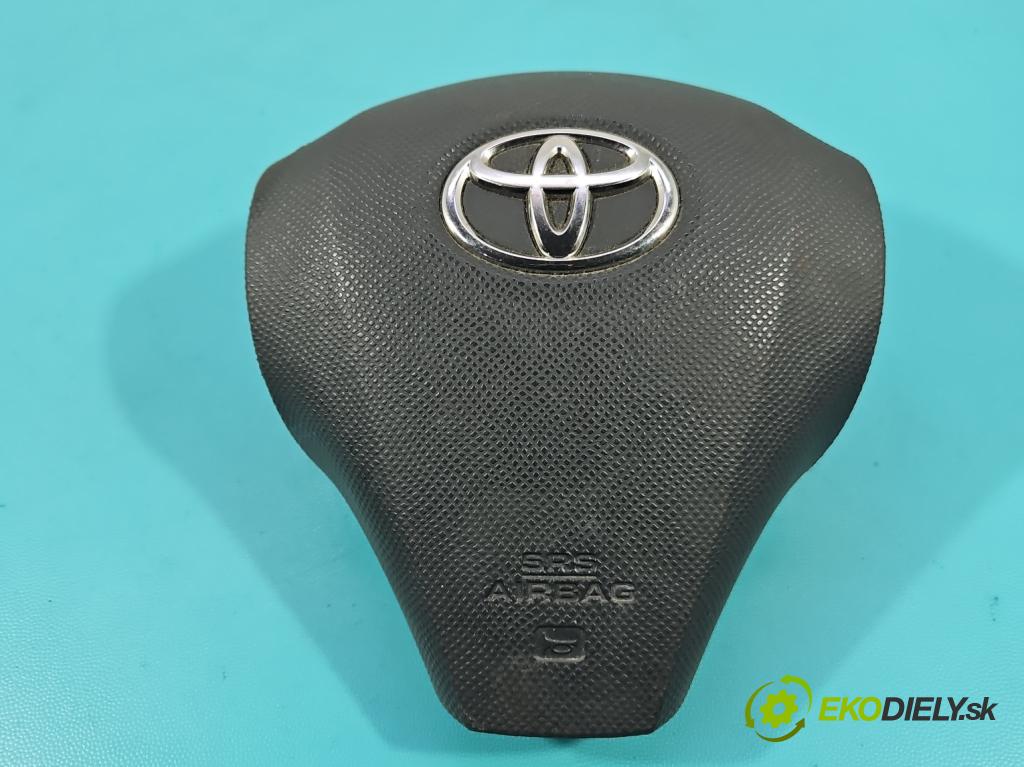 Toyota Yaris II 2005-2011 1.0 vvti 69KM manual 51 kW 998 cm3 3- airbag vzduch: Řidiči:  (Airbag)