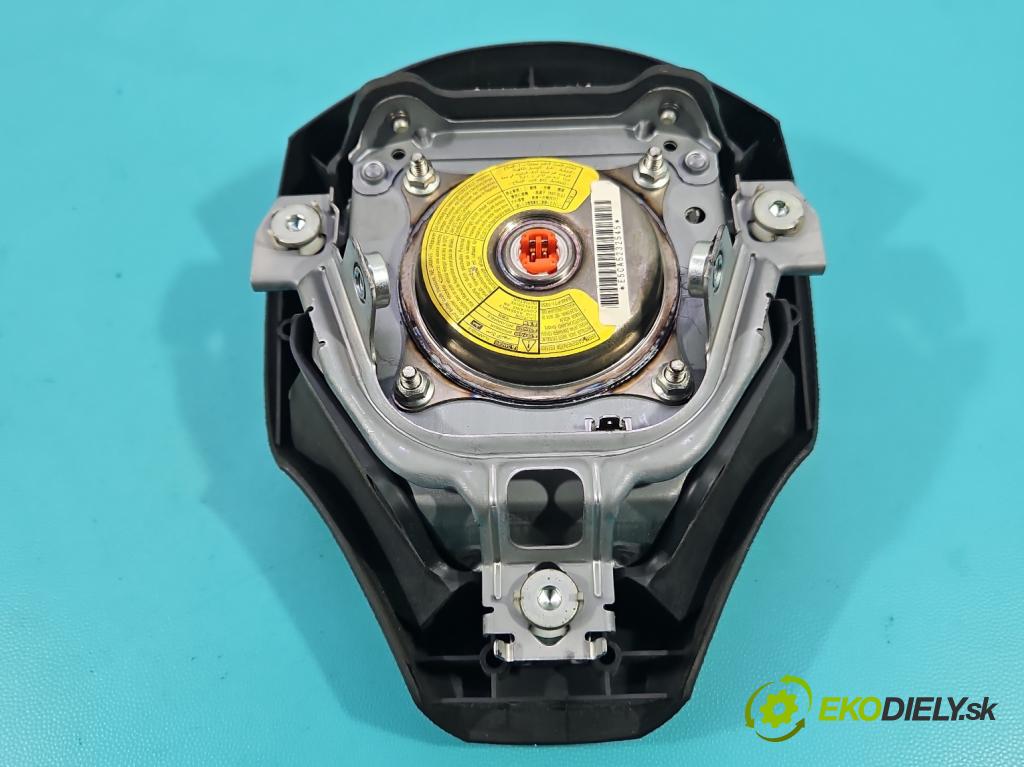 Toyota Yaris II 2005-2011 1.0 vvti 69KM manual 51 kW 998 cm3 3- airbag vzduch: Řidiči: (Airbag)