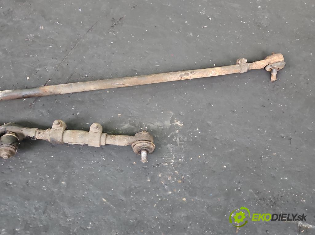 Jeep Cherokee XJ 1984-2001 122 hp manual 90 kW 2465 cm3 5- tyč hlava