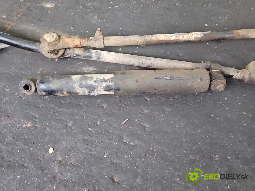 Jeep Cherokee XJ 1984-2001 122 hp manual 90 kW 2465 cm3 5- tyč hlava