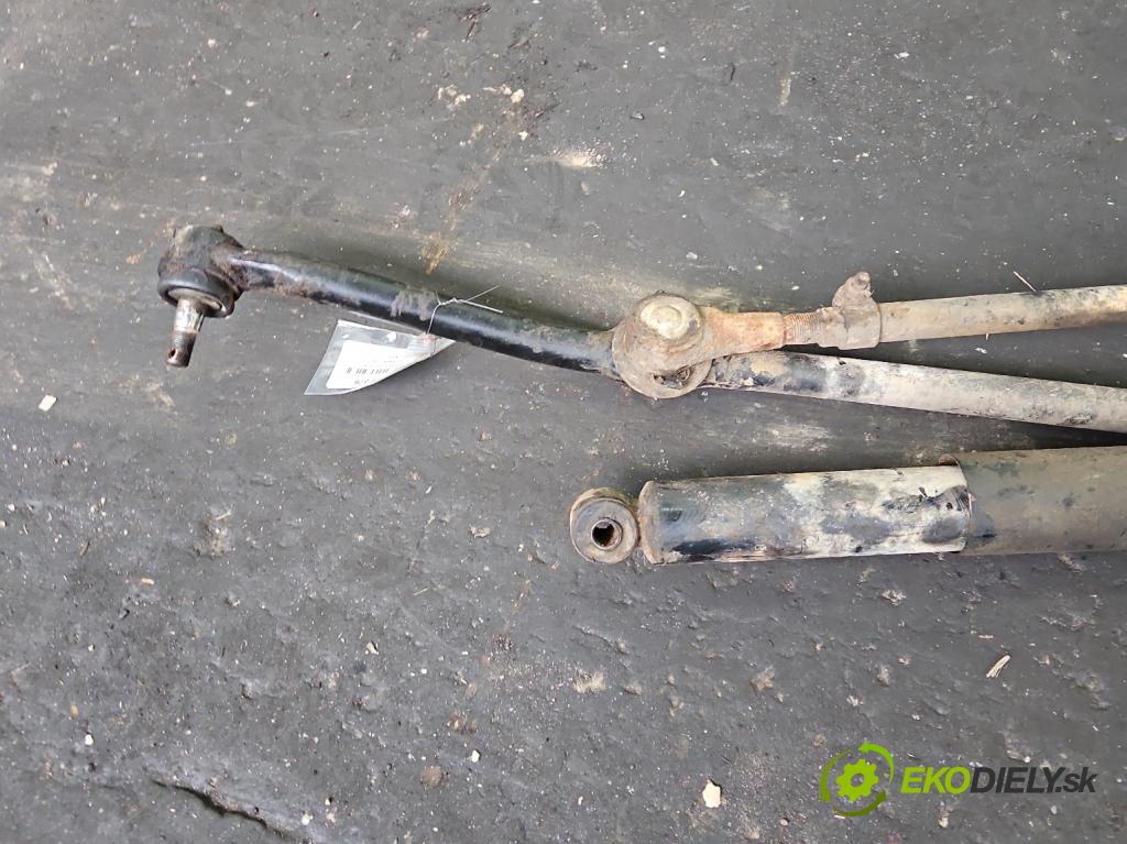 Jeep Cherokee XJ 1984-2001 122 hp manual 90 kW 2465 cm3 5- tyč hlava