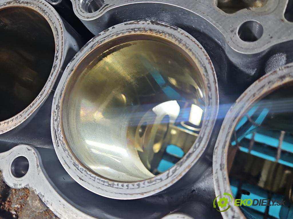 Mercedes CLA C118/X118 2019-2025 1.3b: 163 HP automatic 120 kW 1300 cm3 4- Blok motora 282914 (Blok motora)