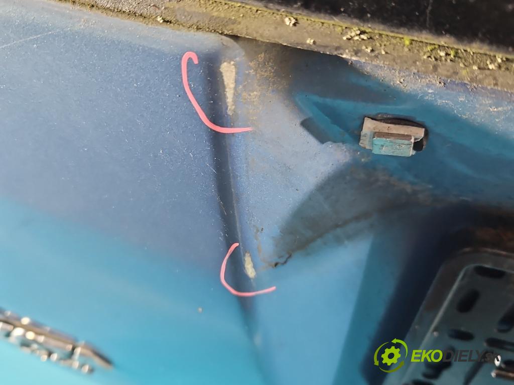 Toyota Prius II XW20 2003-2009 1.5b: 77 hp automatic 57 kW 1497 cm3 5- zadní kufrové dveře  (Zadní kapota (kufr))