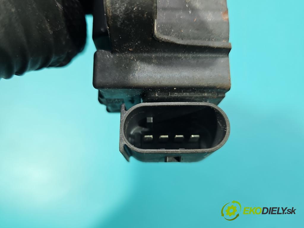 Mercedes CLA C118/X118 2019-2025 1.3b: 163 HP automatic 120 kW 1300 cm3 4- cievka zapaľovacia A2829062100 (Zapaľovacia cievka)