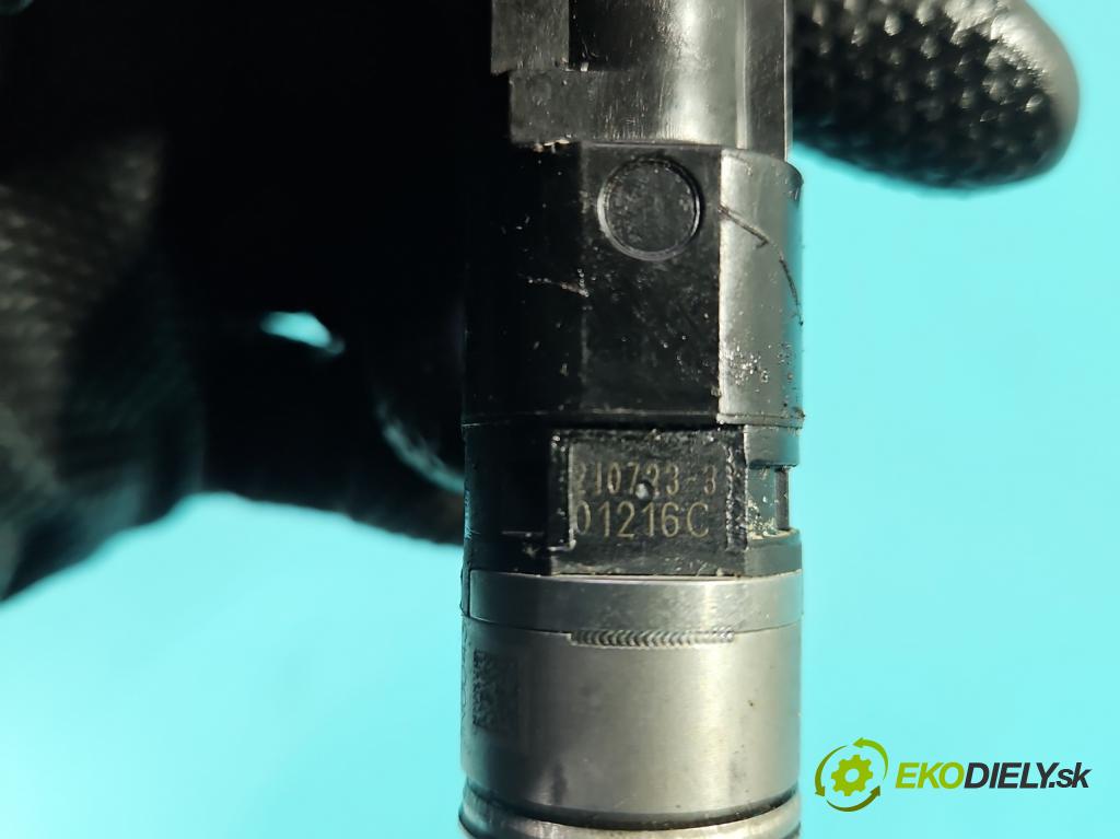 Mercedes CLA C118/X118 2019-2025 1.3b: 163 HP automatic 120 kW 1300 cm3 4- vstrek A2820701000 (Vstrekovač paliva)