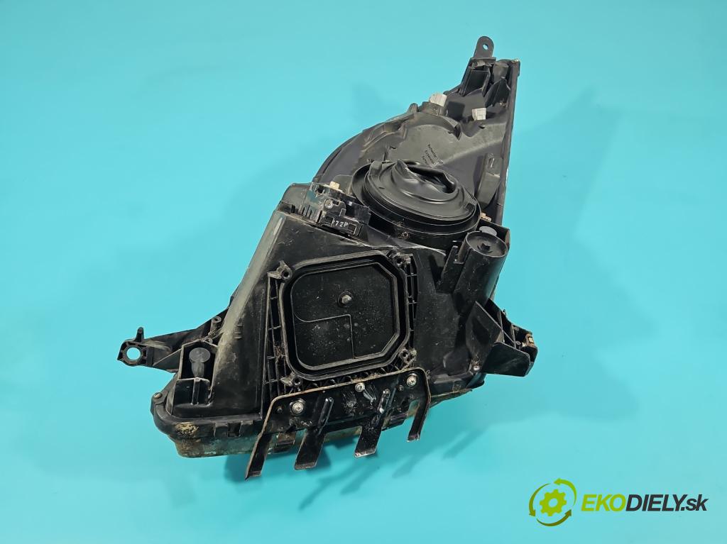 Toyota Prius II XW20 2003-2009 1.5b: 77 hp automatic 57 kW 1497 cm3 5- světlo pravý  (Pravé přední světlo)