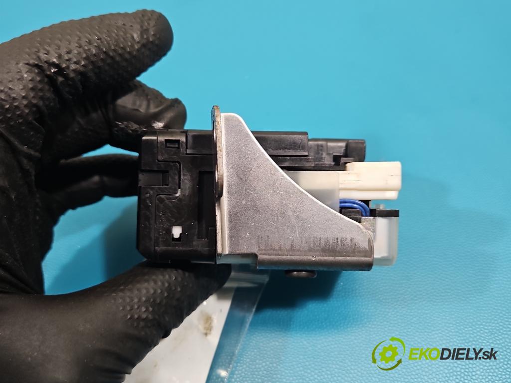 Toyota Prius II XW20 2003-2009 1.5b: 77 HP automatic 57 kW 1497 cm3 5- Spínačka 626399-000 (Spínacia skrinka)