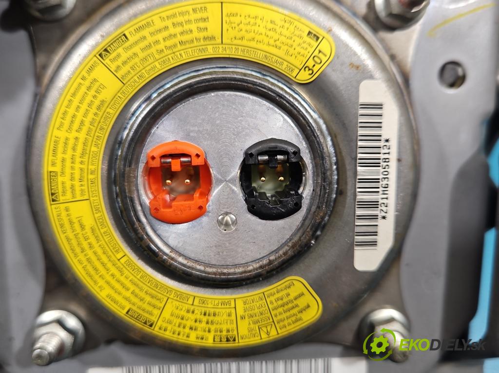 Toyota Prius II XW20 2003-2009 1.5b: 77 HP automatic 57 kW 1497 cm3 5- airbag vzduch: Řidiči: 701646806A9Q (Airbag)