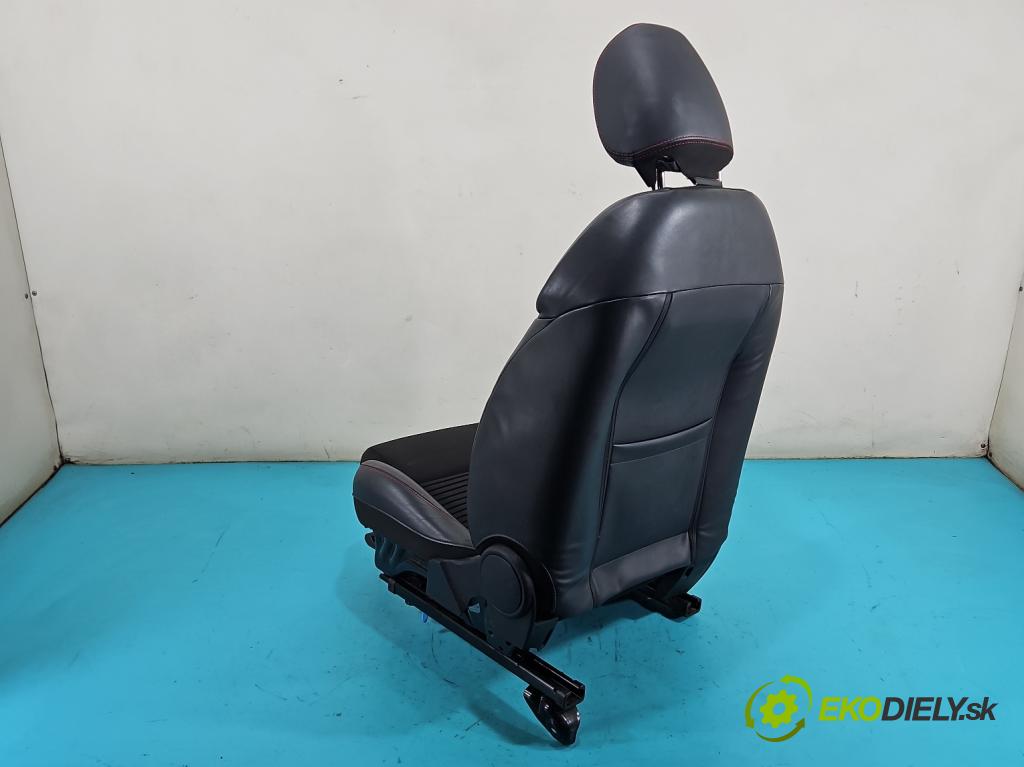 Alfa romeo Giulietta 1.4 T 170 hp manual 125 kW 1368 cm3 5- sedačke: komplet