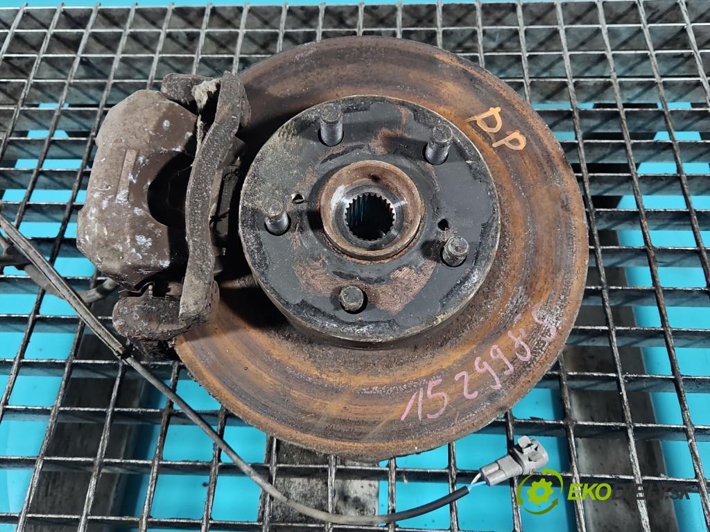 Toyota Prius II XW20 2003-2009 1.5b: 77 hp automatic 57 kW 1497 cm3 5- náboj pravé  (Náboj kola)