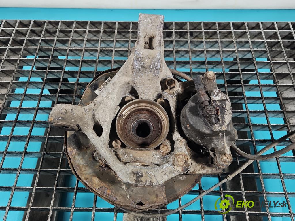 Toyota Prius II XW20 2003-2009 1.5b: 77 hp automatic 57 kW 1497 cm3 5- náboj pravé  (Náboj kola)