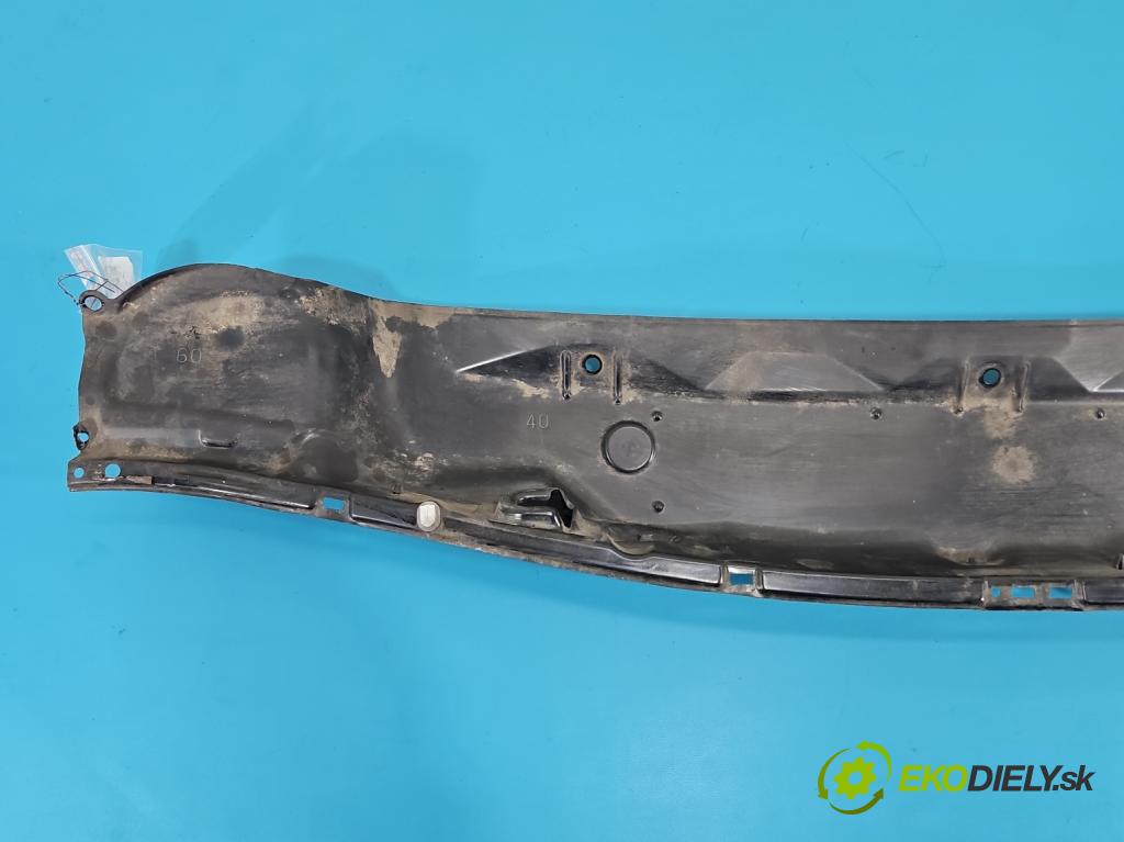 Toyota Prius II XW20 2003-2009 1.5b: 77 hp automatic 57 kW 1497 cm3 5- torpédo (Plast pod čelním sklem)