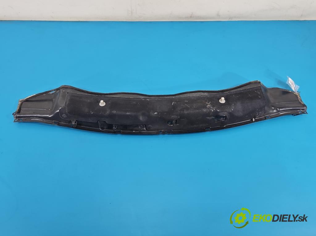 Toyota Prius II XW20 2003-2009 1.5b: 77 hp automatic 57 kW 1497 cm3 5- torpédo (Plast pod čelním sklem)