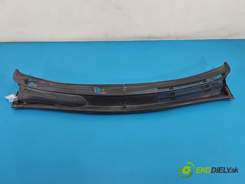 Toyota Prius II XW20 2003-2009 1.5b: 77 HP automatic 57 kW 1497 cm3 5- torpédo 55709-47060 (Torpédo (plast pod čelným sklom))