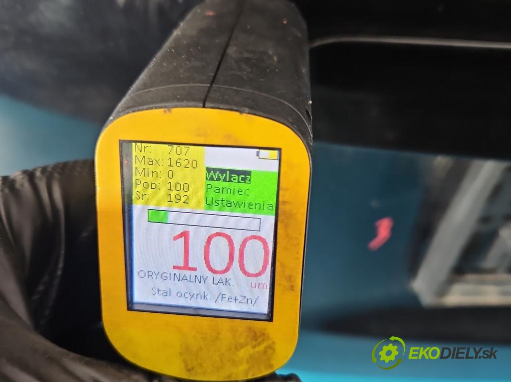 Volvo V50 2.0d 136 HP manual 100 kW 1997 cm3 5- zadna kufor  (Kapota zadná (kufor))