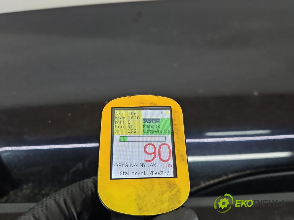 Volvo V50 2.0d 136 HP manual 100 kW 1997 cm3 5- zadna kufor  (Kapota zadná (kufor))