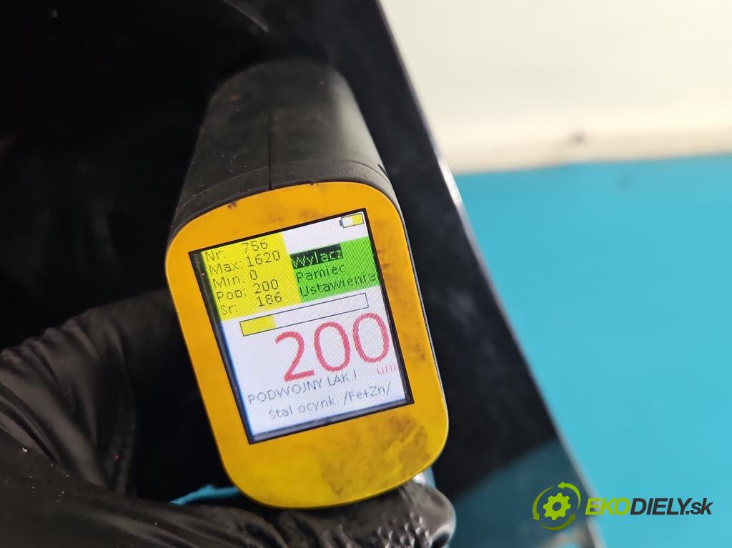 Volvo V50 2.0d 136 HP manual 100 kW 1997 cm3 5- blatník predné ľavý  (Blatník predný ľavý)