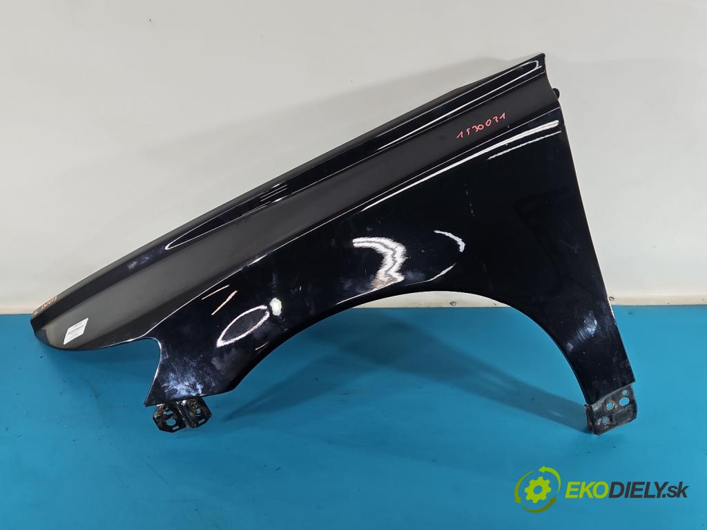 Volvo V50 2.0d 136 HP manual 100 kW 1997 cm3 5- blatník predné ľavý  (Blatník predný ľavý)