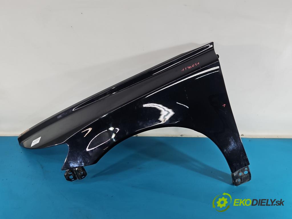 Volvo V50 2.0d 136 HP manual 100 kW 1997 cm3 5- blatník predné ľavý  (Blatník predný ľavý)