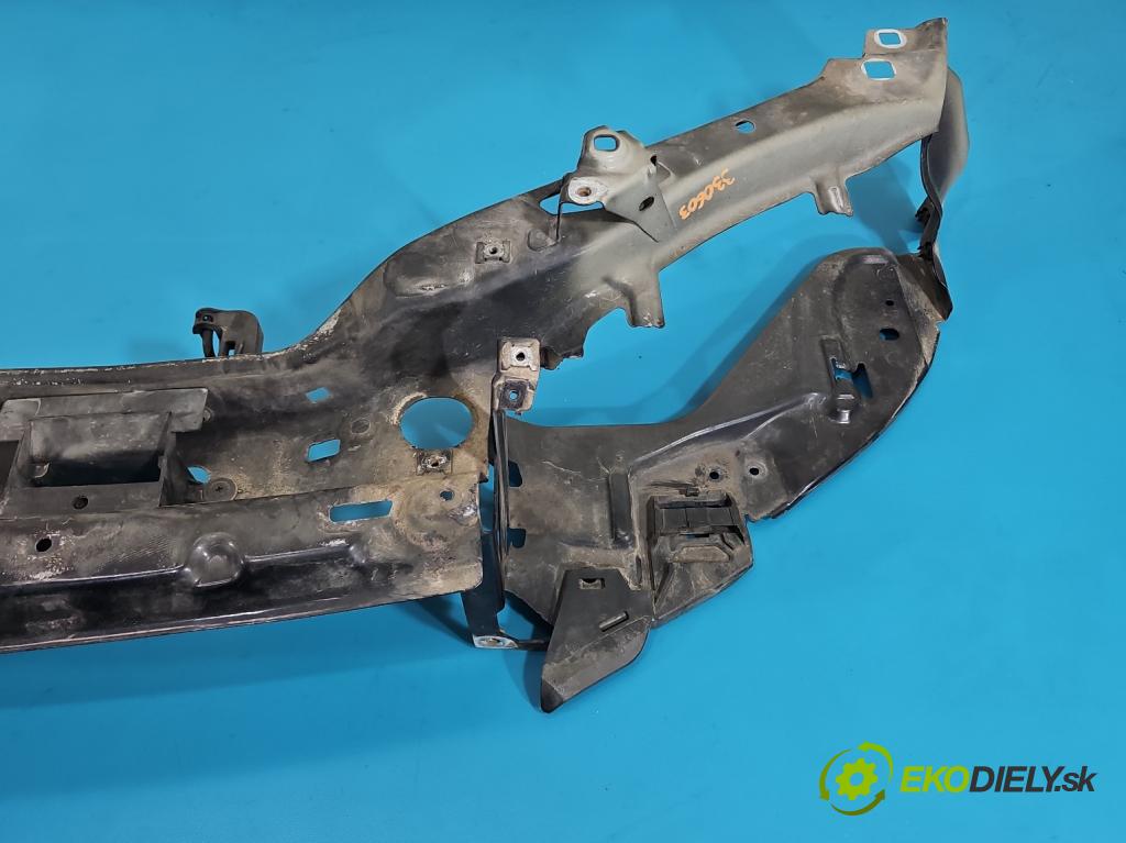 Volvo V50 2.0d 136hp manual 100 kW 1997 cm3 5- stěna přední  (Přední výztuha)