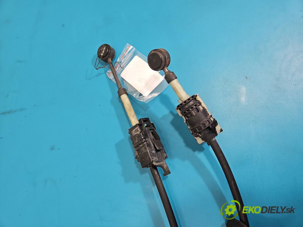 Citroen C3 II 2009-2016 1.2 Pure Tech: 82 HP manual 60 kW 1199 cm3 5- Páka: Změny: stupeň,rýchlosť 9683711580 (Rýchlostná páka (kulisa))