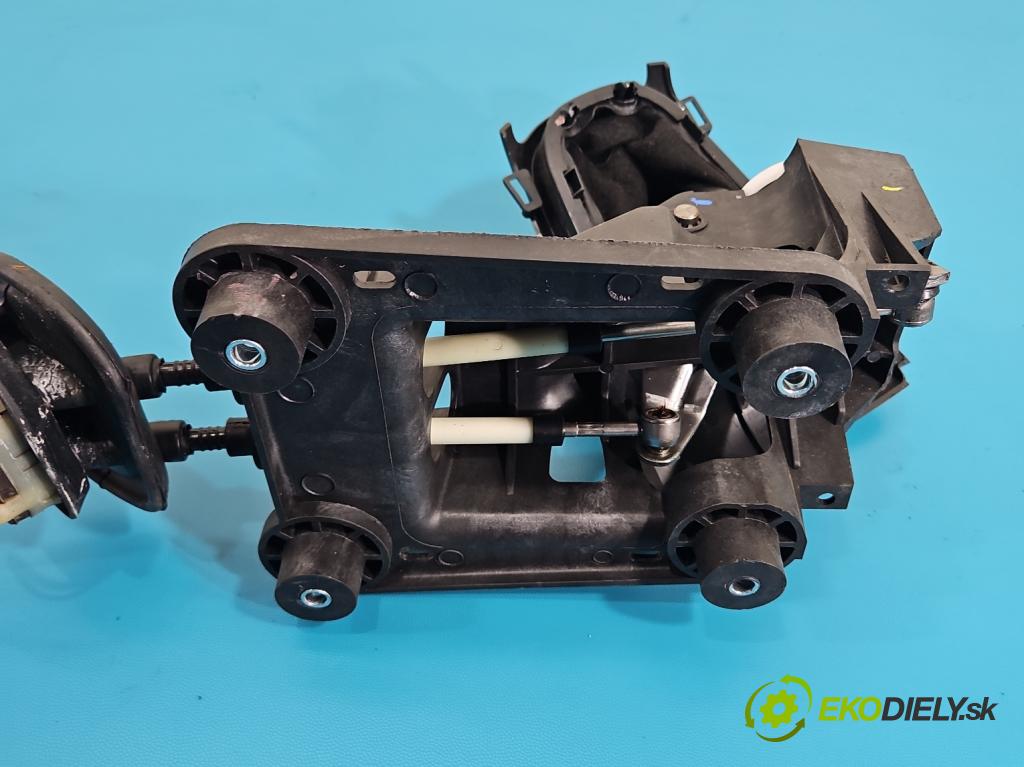 Citroen C3 II 2009-2016 1.2 Pure Tech: 82 HP manual 60 kW 1199 cm3 5- Páka: Změny: stupeň,rýchlosť 9683711580 (Rýchlostná páka (kulisa))