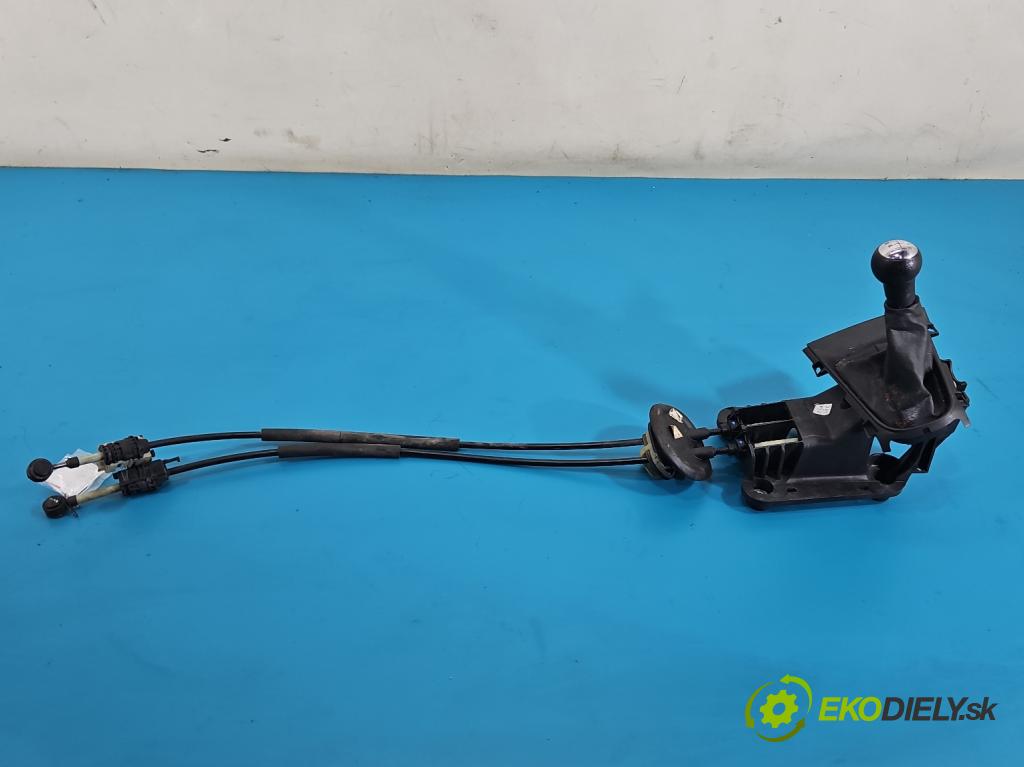 Citroen C3 II 2009-2016 1.2 Pure Tech: 82 HP manual 60 kW 1199 cm3 5- Páka: Změny: stupeň,rýchlosť 9683711580 (Rýchlostná páka (kulisa))