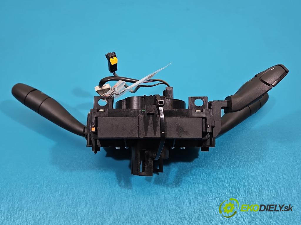 Peugeot 207 1.6 hdi 90 HP manual 66 kW 1599 cm3 5- prepínač komplex: 96657280XT (Prepínacie páčky pod volantom)