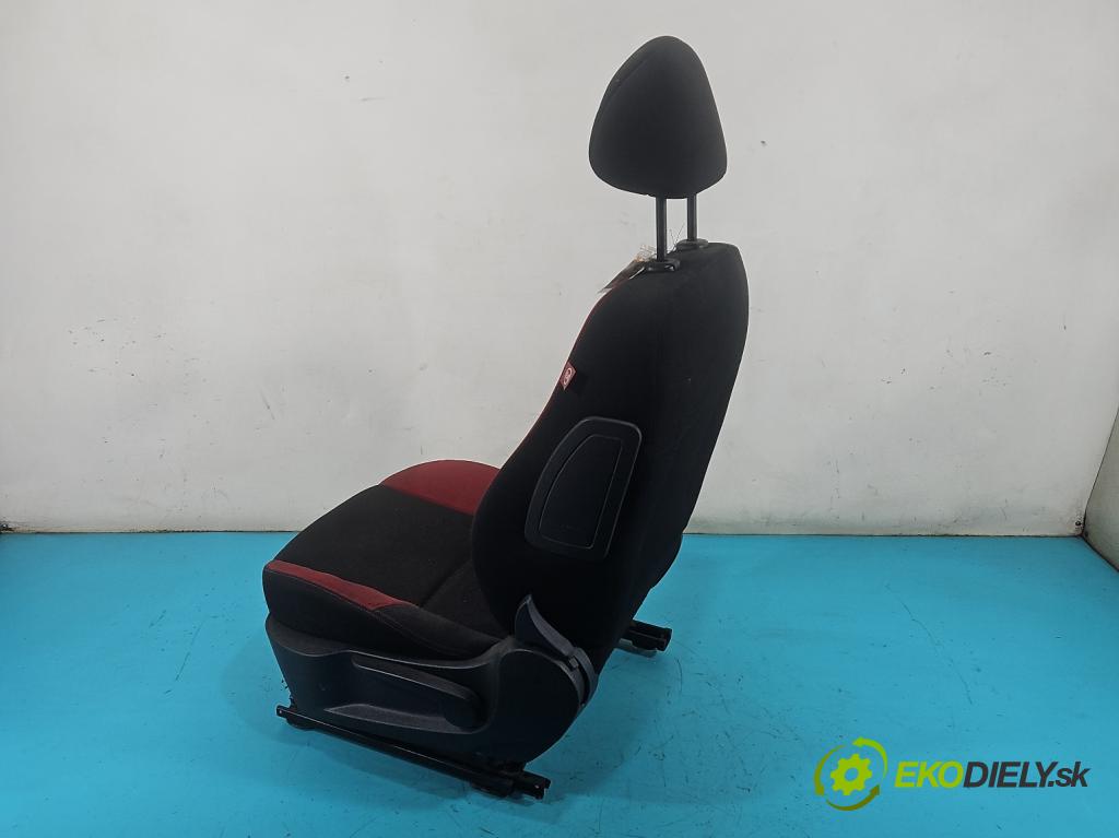 Peugeot 207 1.6 hdi 90 hp manual 66 kW 1599 cm3 5- Sedadlo levý  (Sedadlo)