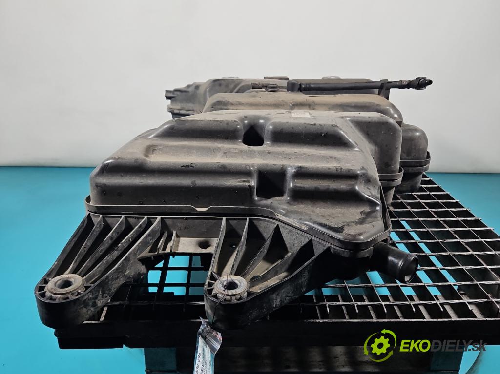 Mercedes Vito W447 2014- 1.75 cdi 102 HP manual 75 kW 1750 cm3 5- Nádrž: AdBlue: A4474707700