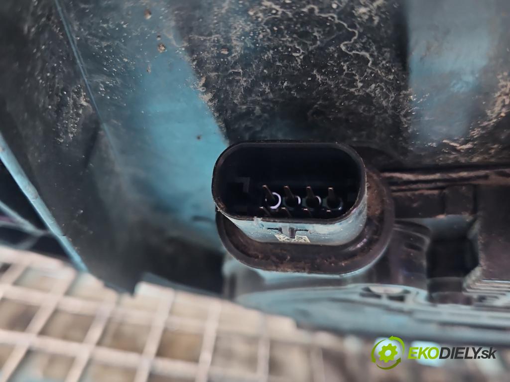 Mercedes Vito W447 2014- 1.75 cdi 102 HP manual 75 kW 1750 cm3 5- Nádrž: AdBlue: A4474707700