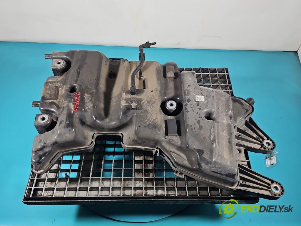 Mercedes Vito W447 2014- 1.75 cdi 102 hp manual 75 kW 1750 cm3 5- Nádrž: AdBlue A4474707700